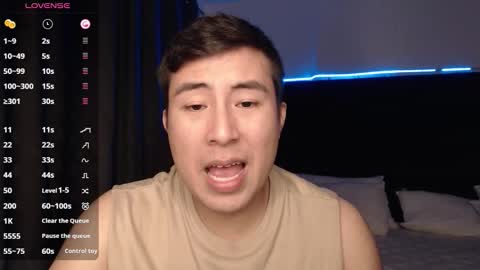 andrewmhilton_ online show from 11/05/25, 06:24