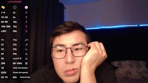 andrewmhilton_ online show from 11/19/25, 06:35