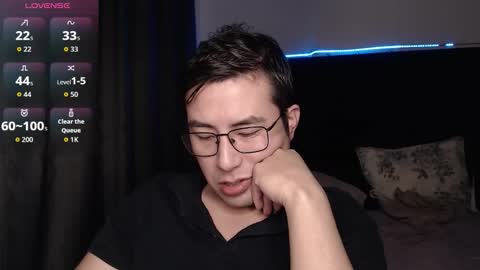 andrewmhilton_ online show from 01/12/26, 06:29