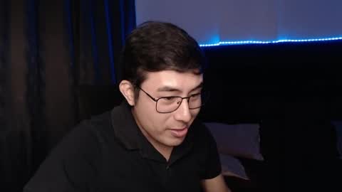 andrewmhilton_ online show from 03/24/26, 06:51