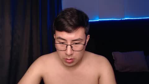 andrewmhilton_ online show from 03/26/26, 06:08