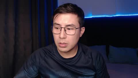 andrewmhilton_ online show from 04/04/26, 06:22