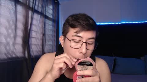 andrewmhilton_ online show from 04/07/26, 07:36