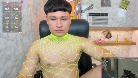 Snapshot of andrewpeach chatting on 10/23/25, 09:57 Andrew online show from 10/23/25, 09:57