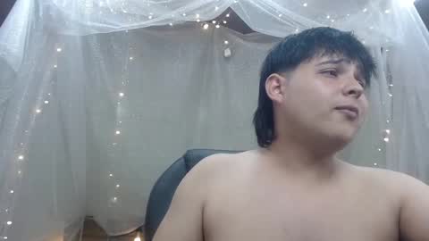 Snapshot of andrewsmile_ chatting on 12/23/24, 03:55 ANDREW online show from 12/23/24, 03:55