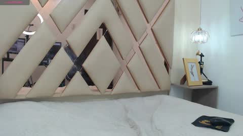 Snapshot of andrewsmile_ chatting on 01/16/25, 03:24 ANDREW online show from 01/16/25, 03:24