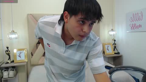 Snapshot of andrewsmile_ chatting on 01/24/25, 07:07 ANDREW online show from 01/24/25, 07:07