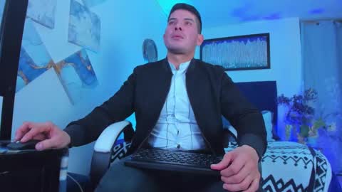 andrewstelee online show from 03/08/25, 03:06