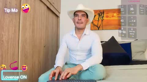 andrewstelee online show from 12/05/25, 01:58