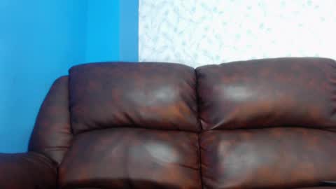 Snapshot of andreww_whitee chatting on 12/18/24, 01:15 AndreW White online show from 12/18/24, 01:15