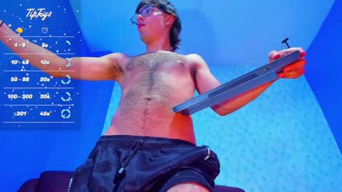 Snapshot of andreww_whitee chatting on 02/27/25, 12:10 AndreW White online show from 02/27/25, 12:10