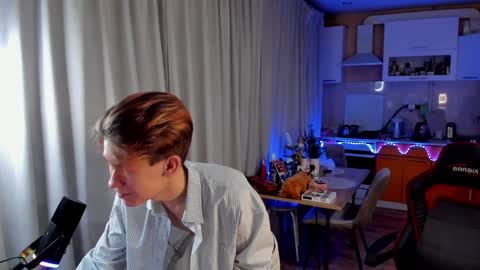 Snapshot of andrewwcarter2 chatting on 02/08/25, 06:12 Andrew online show from 02/08/25, 06:12