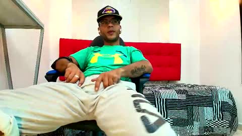   online show from 09/26/25, 08:24