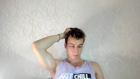 Snapshot of andrian_sweety chatting on 09/11/25, 11:32 andrian_sweety online show from 09/11/25, 11:32