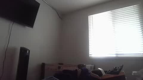 Snapshot of andrich444 chatting on 12/18/24, 05:00 Sexy Newbie Couple online show from 12/18/24, 05:00