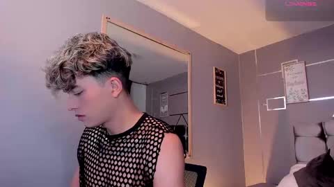 Snapshot of andrius_24 chatting on 01/23/25, 12:52 online show from 01/23/25, 12:52