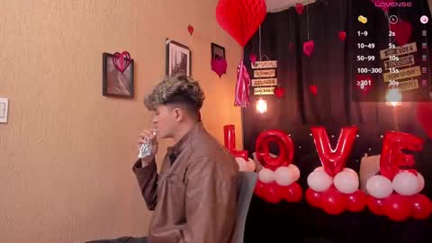 Snapshot of andrius_24 chatting on 02/14/25, 02:02 online show from 02/14/25, 02:02