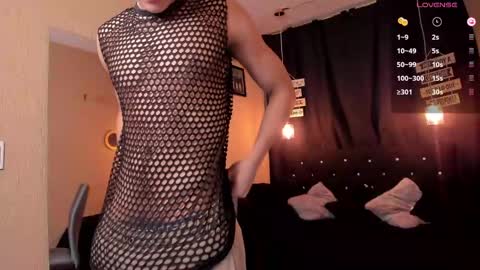 Snapshot of andrius_24 chatting on 02/21/25, 01:33 online show from 02/21/25, 01:33