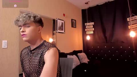 Snapshot of andrius_24 chatting on 02/24/25, 01:21 online show from 02/24/25, 01:21