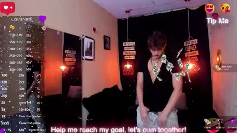 Snapshot of andrius_24 chatting on 10/14/25, 07:36 online show from 10/14/25, 07:36