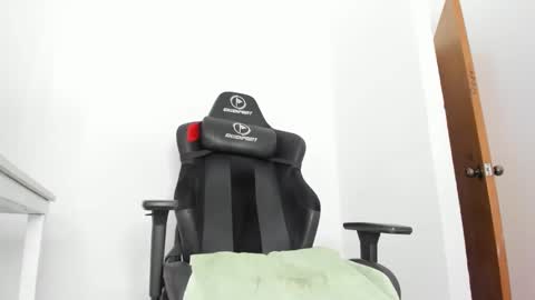 Valentina online show from 02/06/25, 01:54