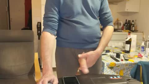 androx77 online show from 03/06/26, 05:42