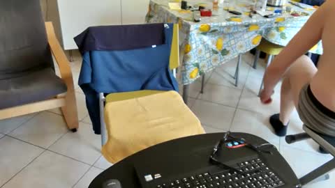 androx77 online show from 04/08/26, 10:37