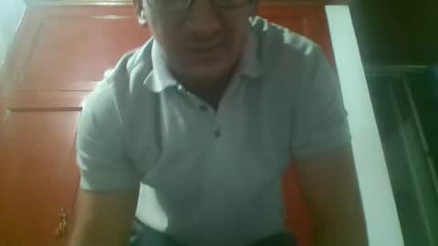 Snapshot of andy101075 chatting on 12/21/25, 07:48 andy101075 online show from 12/21/25, 07:48