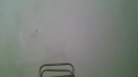 Snapshot of andy101075 chatting on 04/16/26, 04:35 andy101075 online show from 04/16/26, 04:35