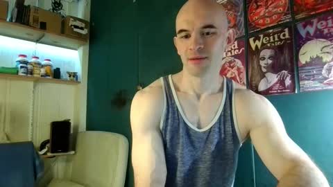 Snapshot of andy_552 chatting on 12/04/25, 12:20 andy_552 online show from 12/04/25, 12:20