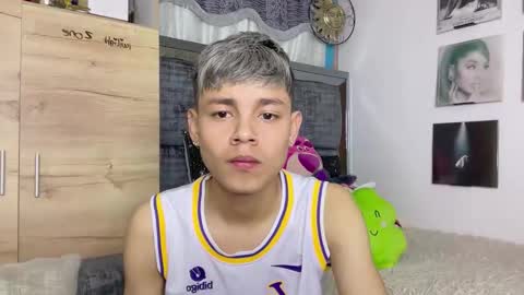 Andy online show from 11/19/25, 04:18