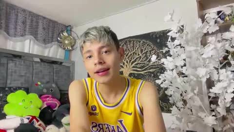 Andy online show from 12/05/25, 03:52