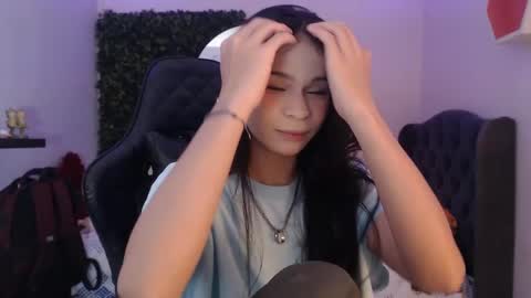 Snapshot of andy_bell_x chatting on 01/31/25, 04:03 ANDY online show from 01/31/25, 04:03