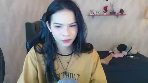 Snapshot of andy_bell_x chatting on 10/10/25, 05:28 ANDY online show from 10/10/25, 05:28