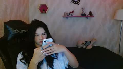 Snapshot of andy_bell_x chatting on 10/13/25, 05:40 ANDY online show from 10/13/25, 05:40