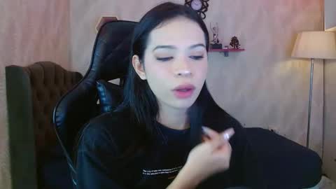 Snapshot of andy_bell_x chatting on 10/15/25, 03:17 ANDY online show from 10/15/25, 03:17