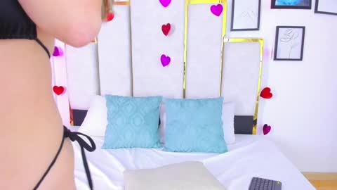 Snapshot of andy_bluee chatting on 02/04/25, 06:57 Andy bluee  online show from 02/04/25, 06:57