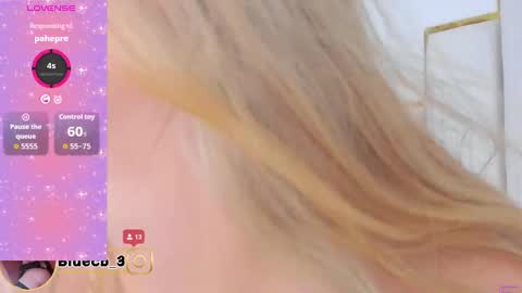 Snapshot of andy_bluee chatting on 09/26/25, 04:16 Andy bluee  online show from 09/26/25, 04:16