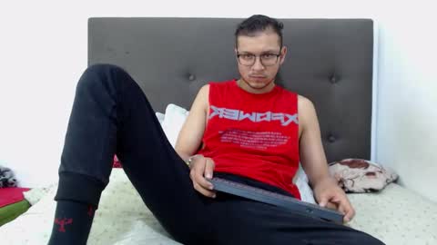 Snapshot of andy_bunny_lover chatting on 11/20/25, 02:12 ANDY online show from 11/20/25, 02:12