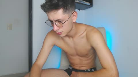 andy_collins__ online show from 10/27/25, 06:45