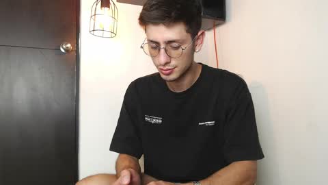 andy_collins__ online show from 05/05/26, 02:30