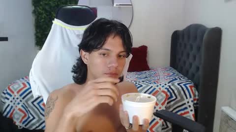 andy_dan1 online show from 01/18/25, 05:48