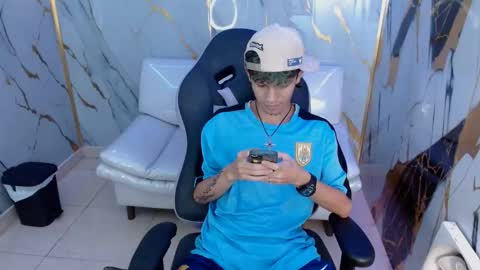 andy_dan1 online show from 03/27/26, 07:35