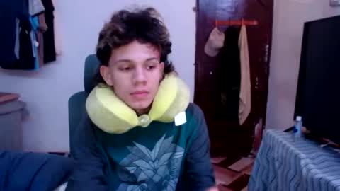 andy_dan1 online show from 06/01/26, 08:05
