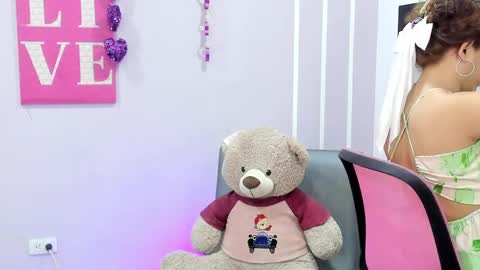 Andrea online show from 02/24/25, 11:43