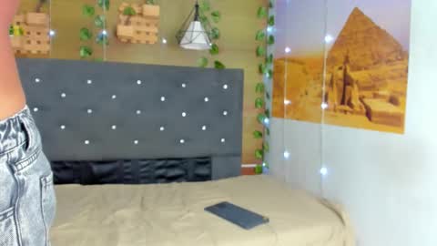 Snapshot of andy_jones7 chatting on 09/10/25, 03:39 andy_jones7 online show from 09/10/25, 03:39