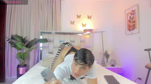 Snapshot of andy_millerr chatting on 12/05/24, 03:59 andy miller online show from 12/05/24, 03:59