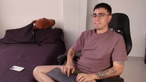 Andres online show from 02/24/25, 05:20