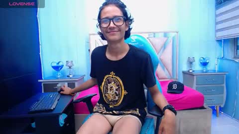 Snapshot of andy_staar18 chatting on 10/02/25, 11:28 andy online show from 10/02/25, 11:28