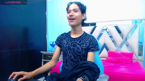 Snapshot of andy_staar18 chatting on 10/04/25, 12:03 andy online show from 10/04/25, 12:03